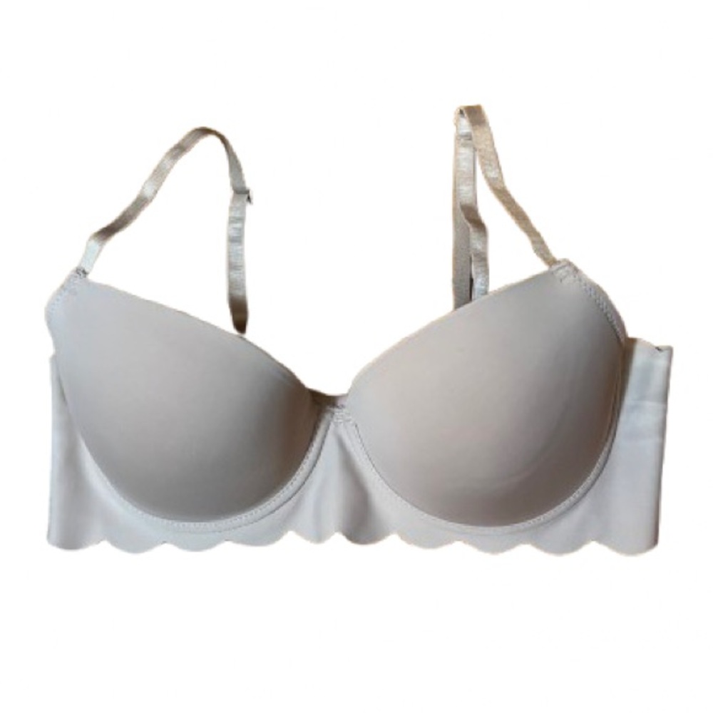 Felina Nude Scalloped Band Bra with Molded Cups and Underwire Lingerie Size 38C